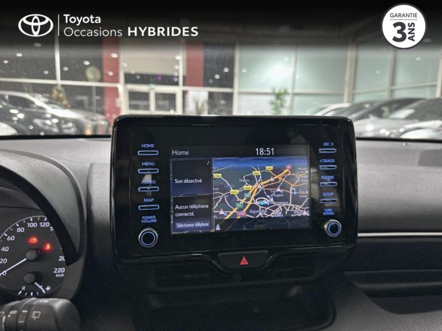 TOYOTA Yaris 116h Dynamic Business 5p + Programme Beyond Zero Academy MY22 - Photo 17