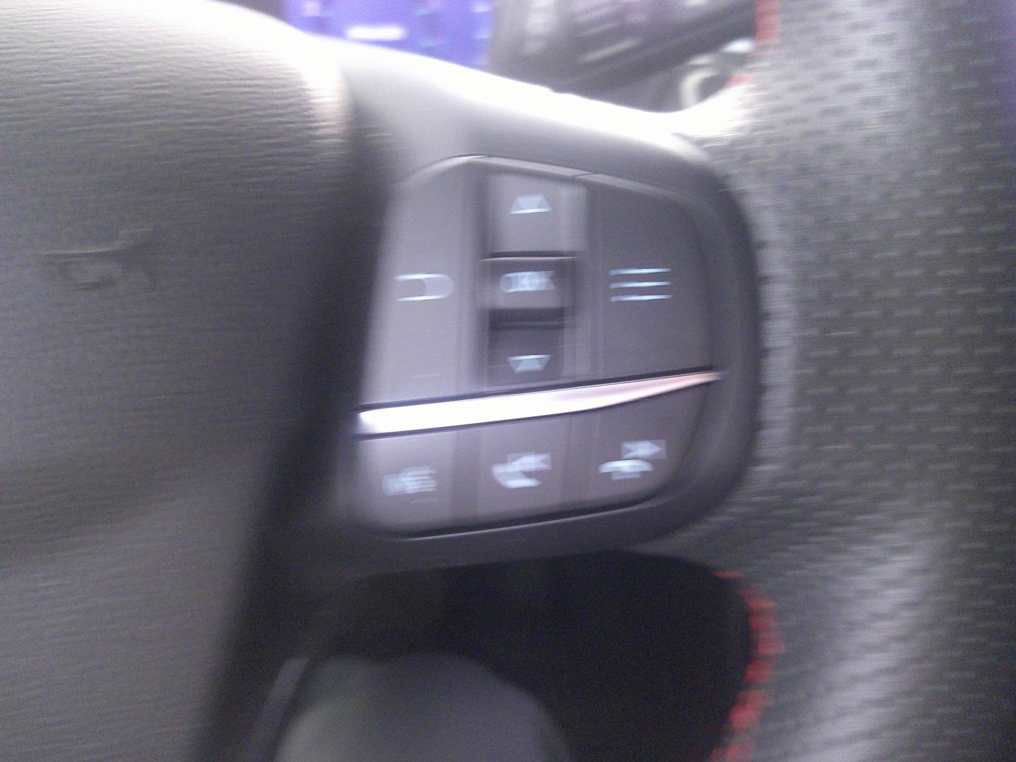 FORD Puma 1.0 EcoBoost 125ch S&S mHEV ST-Line Powershift - Photo 17