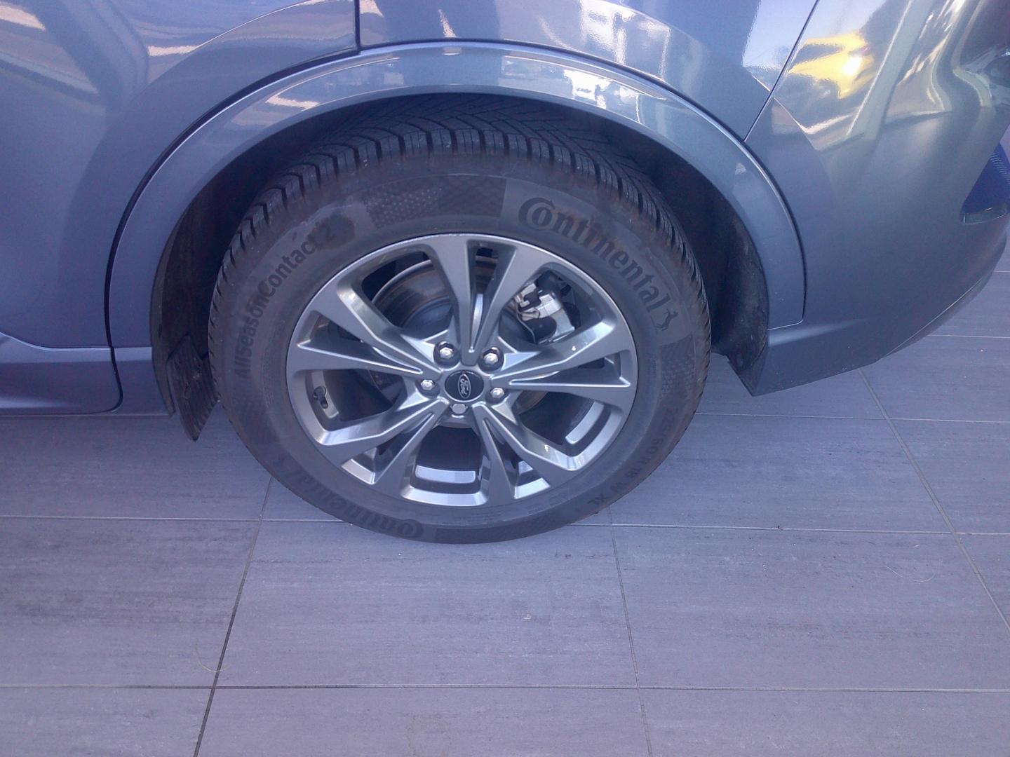 FORD Kuga 2.5 Duratec 190ch FHEV E85 ST-Line X BVA - Photo 26