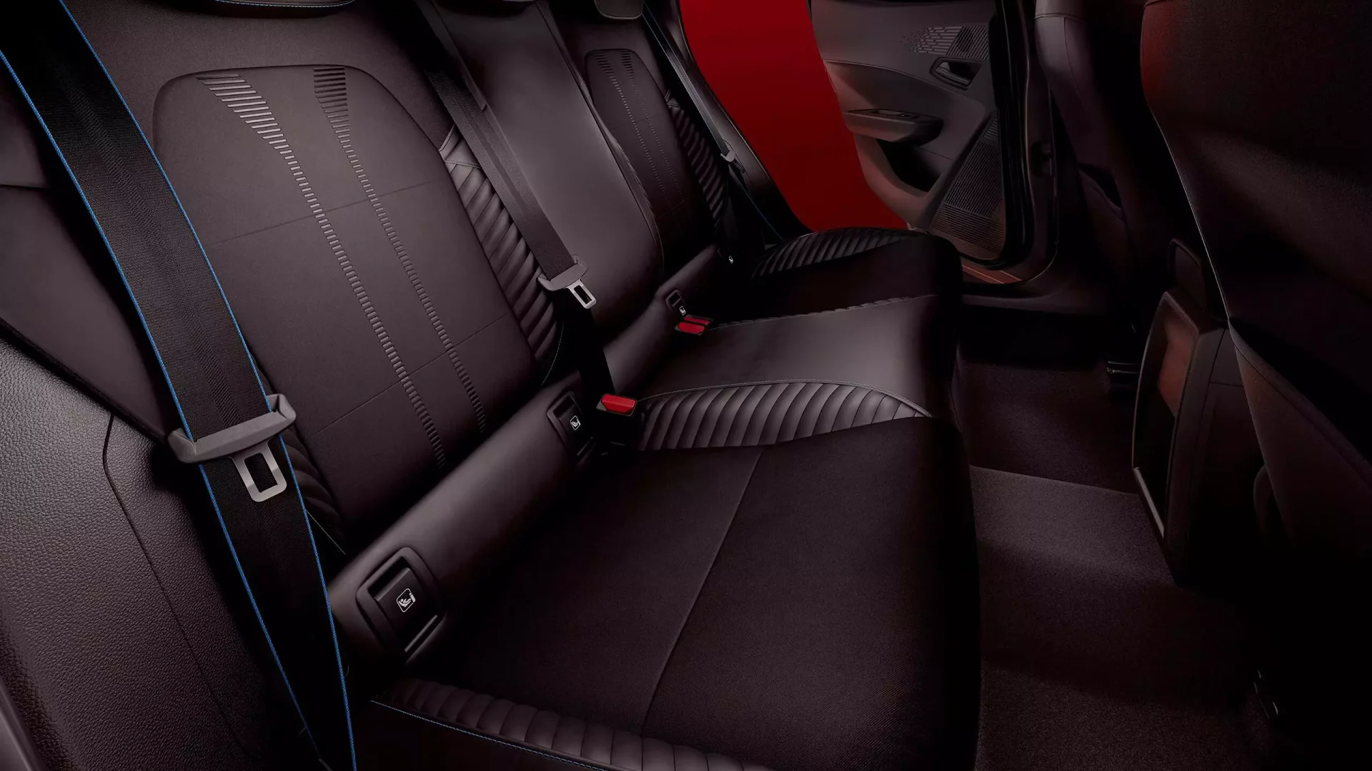 NOUVELLE CLIO intérieur 4