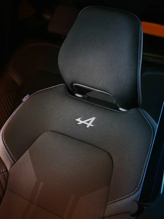 CAPTUR intérieur 5