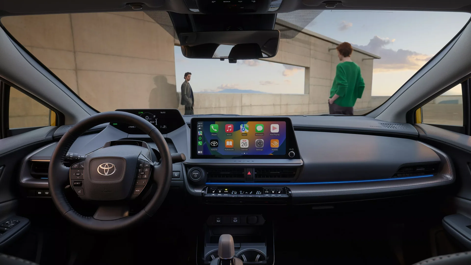Prius Hybride Rechargeable intérieur 3