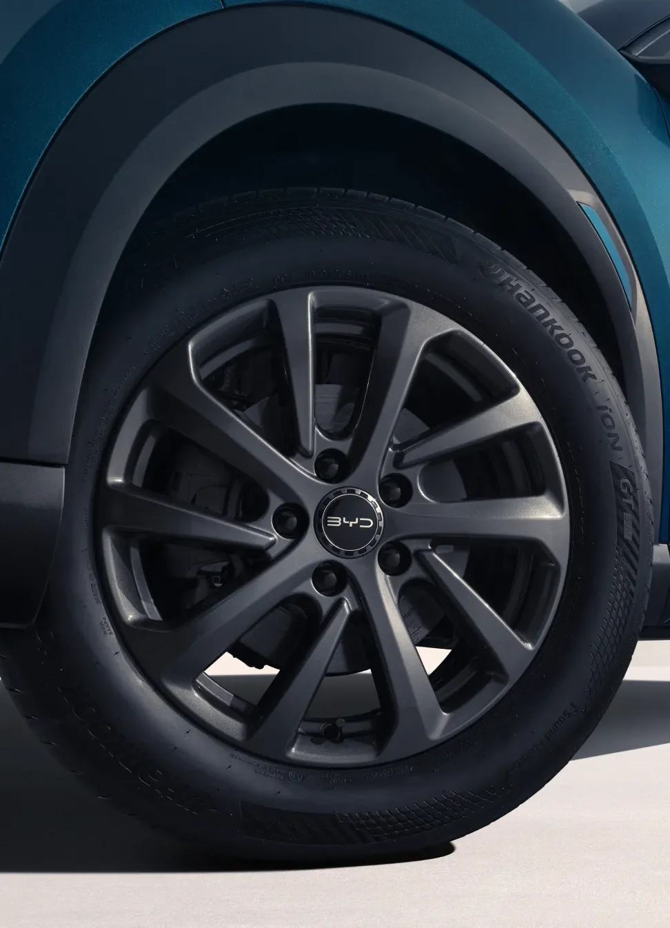 BYD ATTO 2 DM-i extérieur