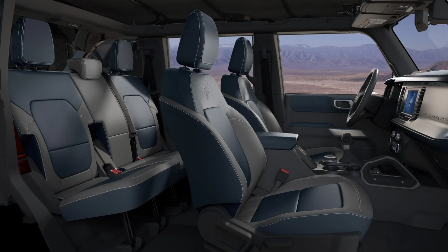 Bronco intérieur 3