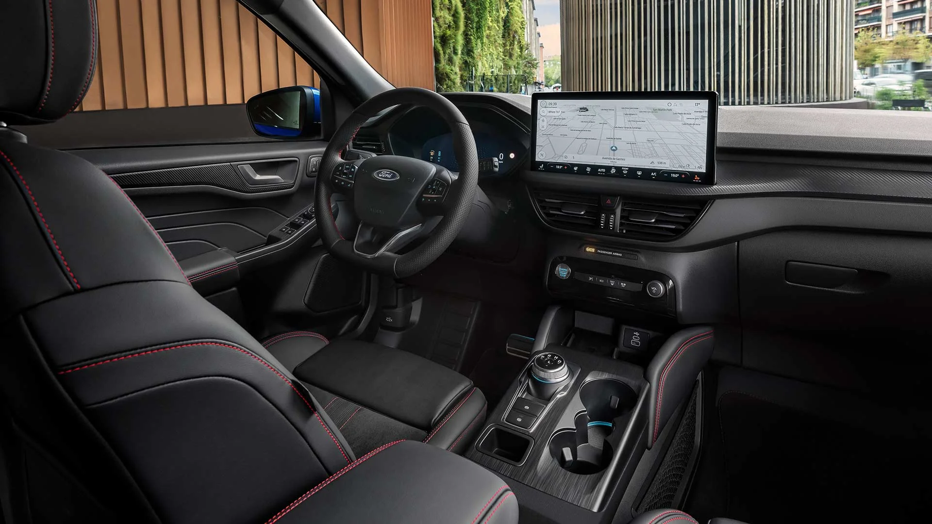 Kuga intérieur