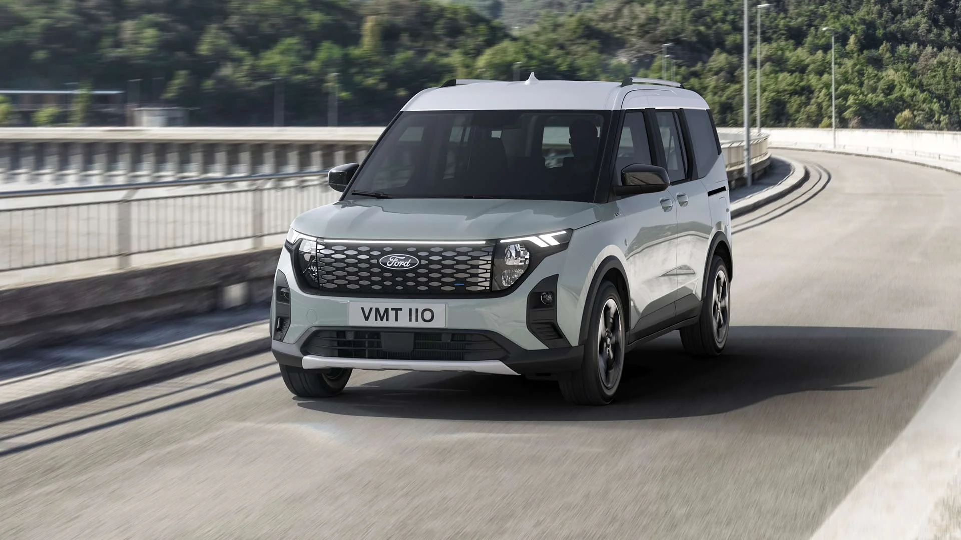 Nouveau E-Tourneo Courier extérieur 4