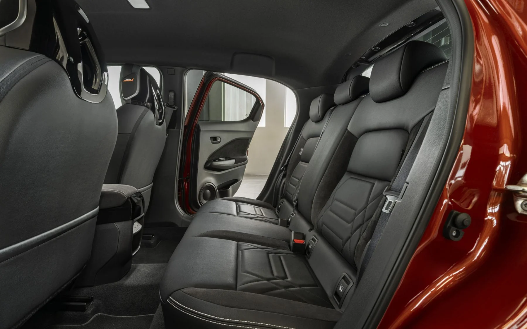 Juke intérieur 2