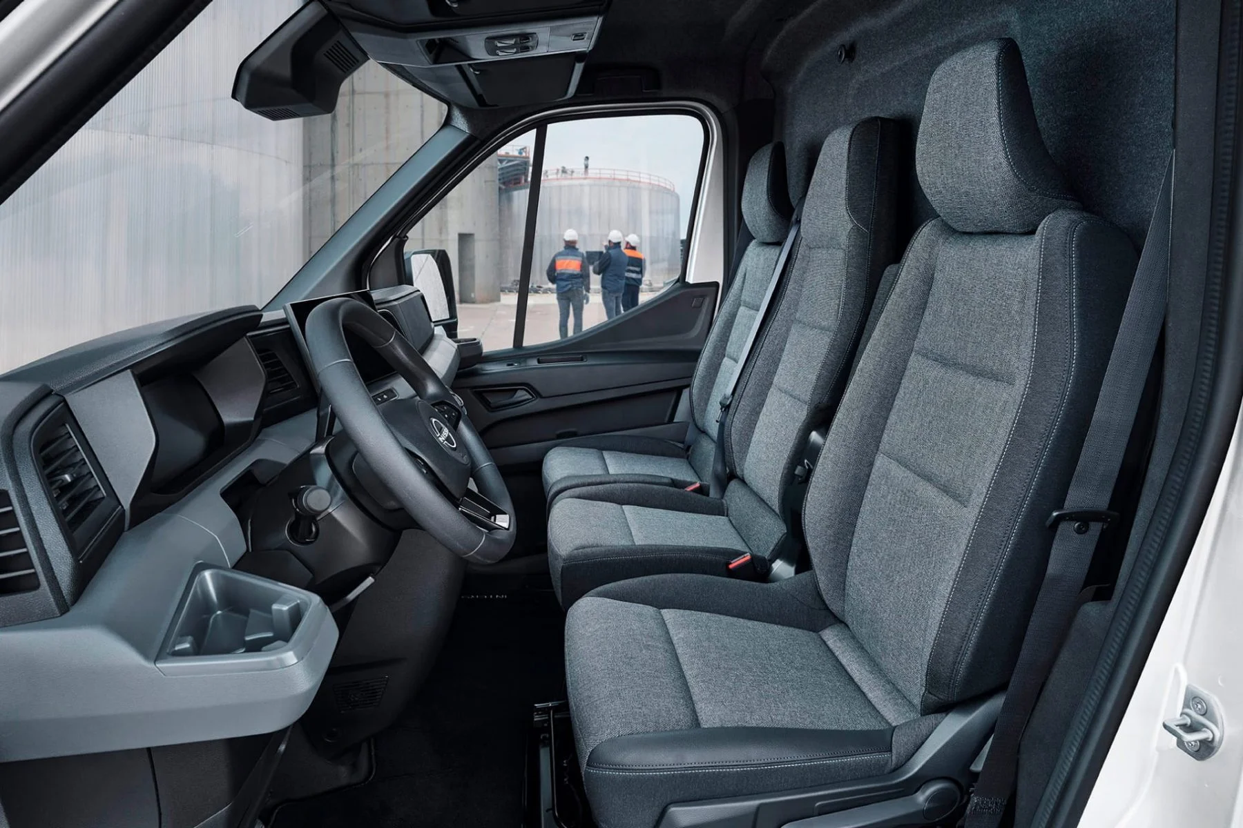 Nissan Interstar intérieur 2