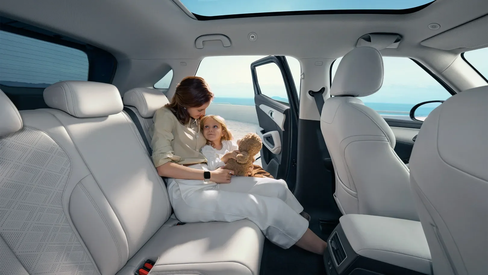 BYD ATTO 2 DM-i intérieur 2