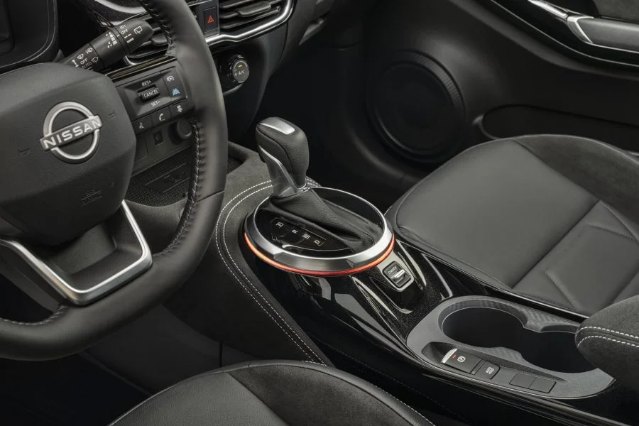 Juke intérieur 5