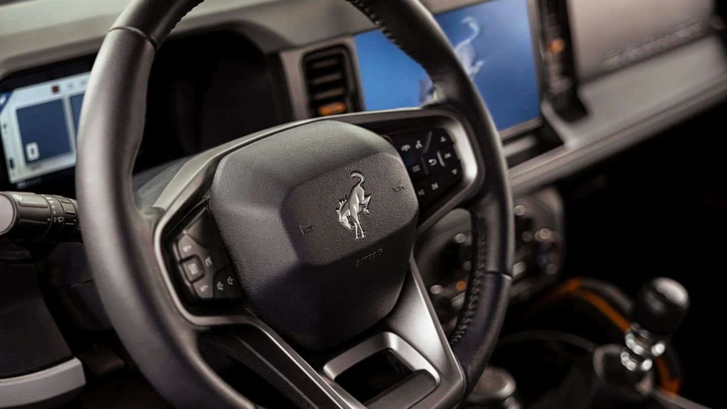 Bronco intérieur 4