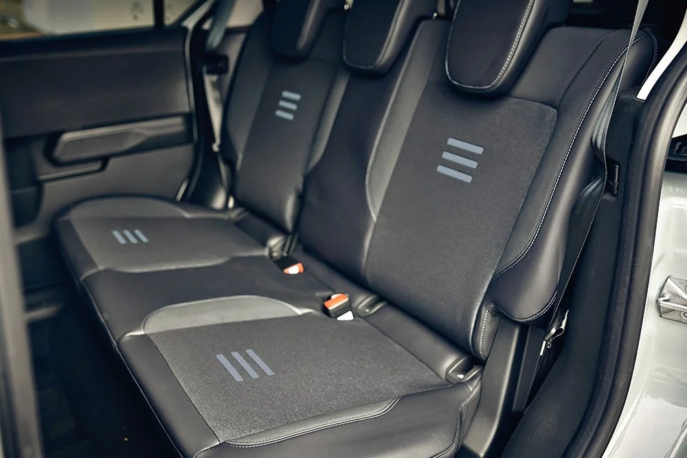 Nouveau E-Tourneo Courier intérieur 3
