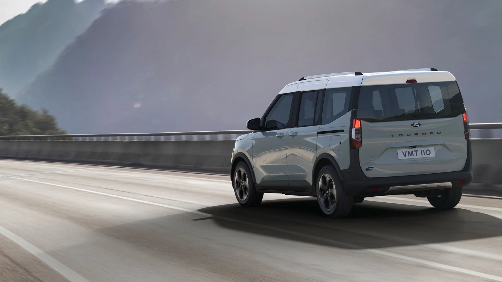 Nouveau E-Tourneo Courier extérieur 3