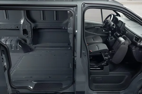 Nissan Primastar intérieur 3