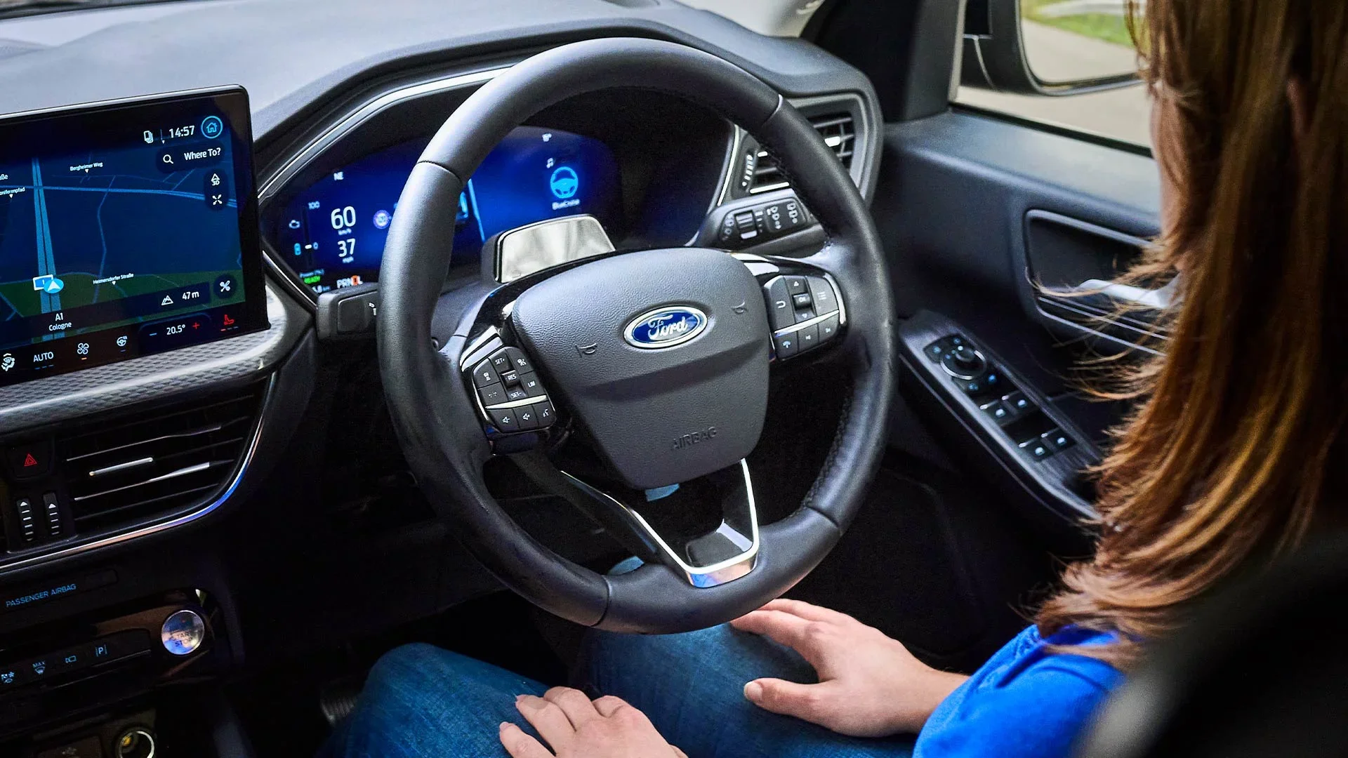 Kuga intérieur 5