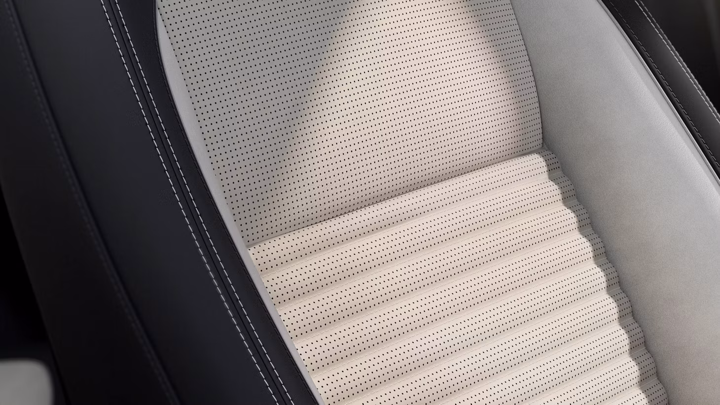 DISCOVERY SPORT intérieur 2
