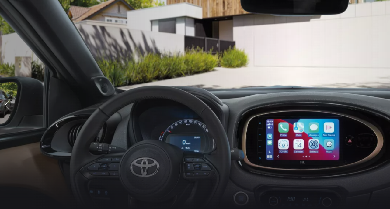 Connectivité à bord du crossover  Toyota Aygo X