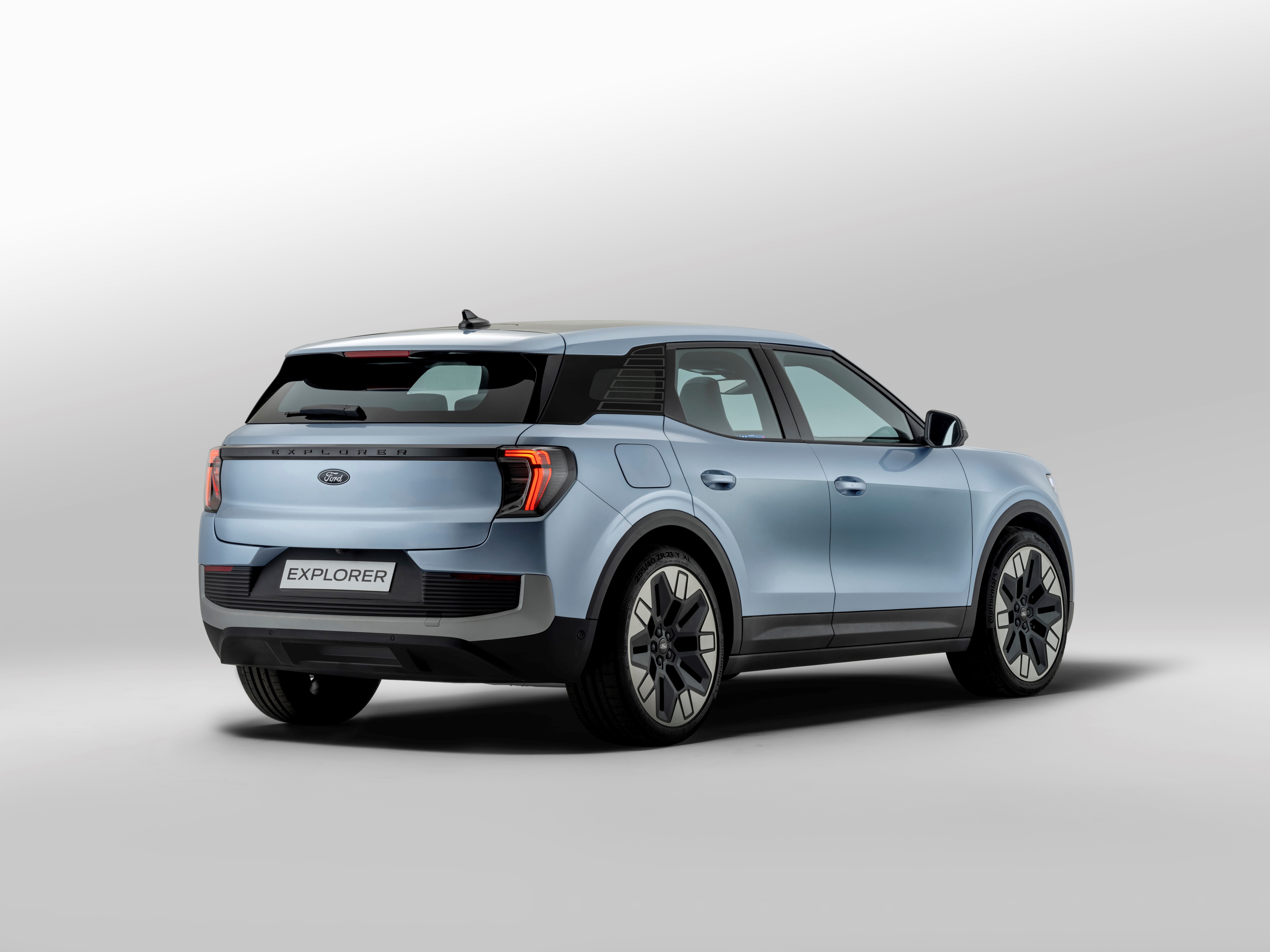 Crossover Ford Explorer 100% électrique