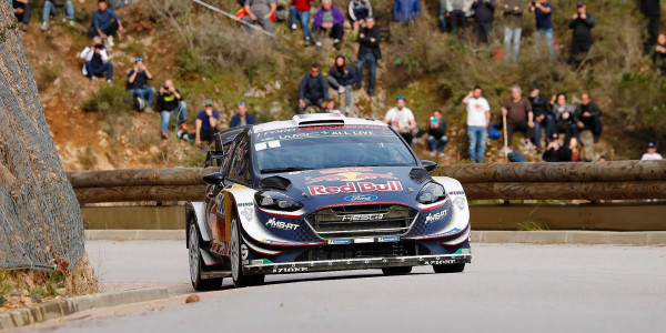Ogier.jpg Ogier, vainqueur de toute Beauté, signe une troisième victoire sur quatre rallyes !