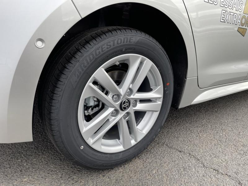 Photo 17 de l’annonce de TOYOTA Corolla d’occasion à vendre à Aubière