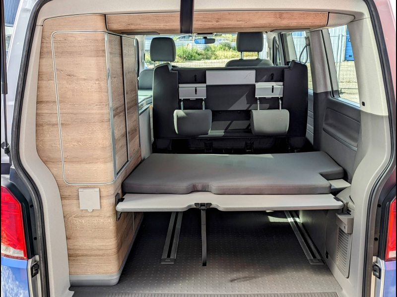 Photo 11 de l’annonce de VOLKSWAGEN California d’occasion à vendre à Voglans