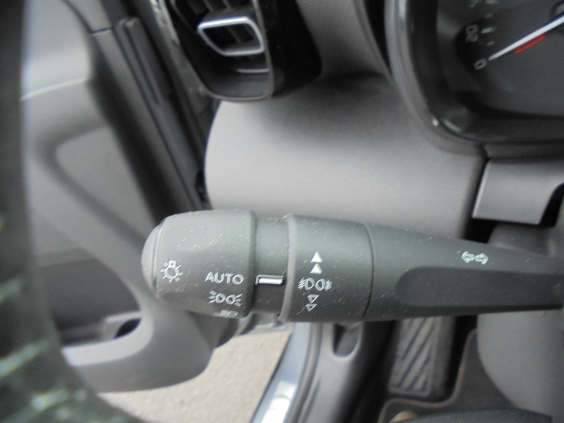 Photo 13 de l’annonce de CITROEN C3 Aircross d’occasion à vendre à PERPIGNAN
