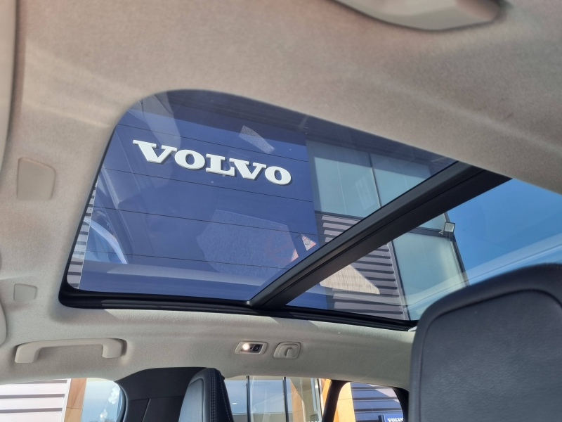 Photo 16 de l’annonce de VOLVO XC40 d’occasion à vendre à AVIGNON