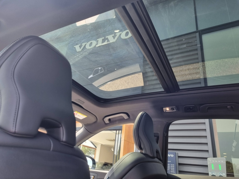Photo 16 de l’annonce de VOLVO XC60 d’occasion à vendre à AVIGNON