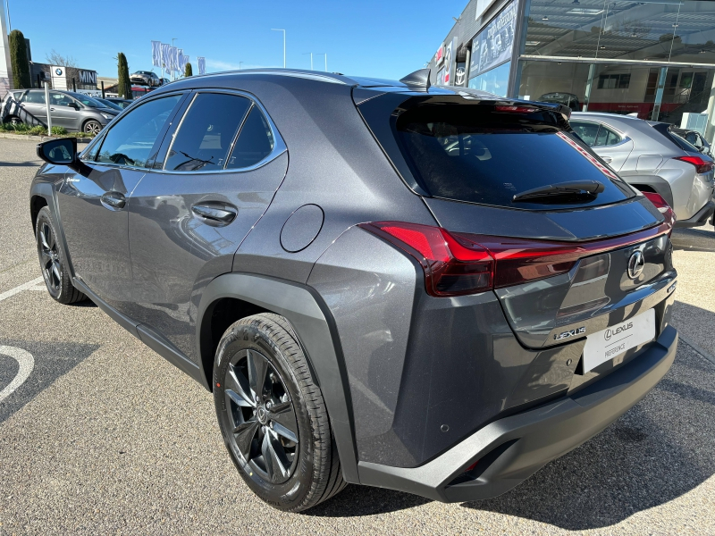 Photo 6 de l’annonce de LEXUS UX d’occasion à vendre à MONTFAVET