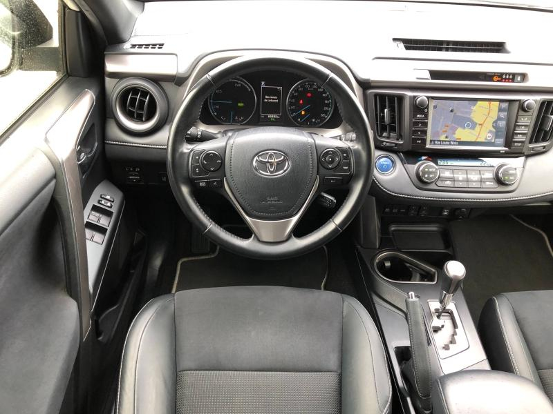 Photo 19 de l’annonce de TOYOTA RAV4 d’occasion à vendre à Fréjus