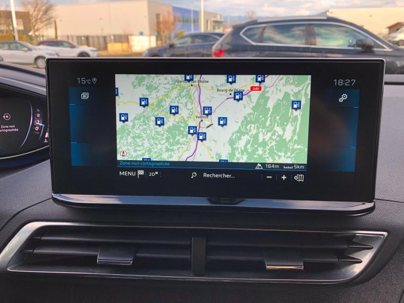 Photo 17 de l’annonce de PEUGEOT 3008 d’occasion à vendre à Fréjus
