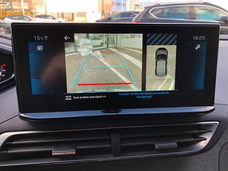 Photo 18 de l’annonce de PEUGEOT 3008 d’occasion à vendre à Fréjus