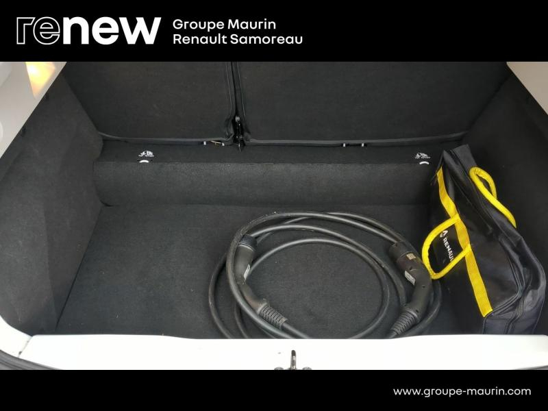 Photo 9 de l’annonce de RENAULT Zoe d’occasion à vendre à SAMOREAU