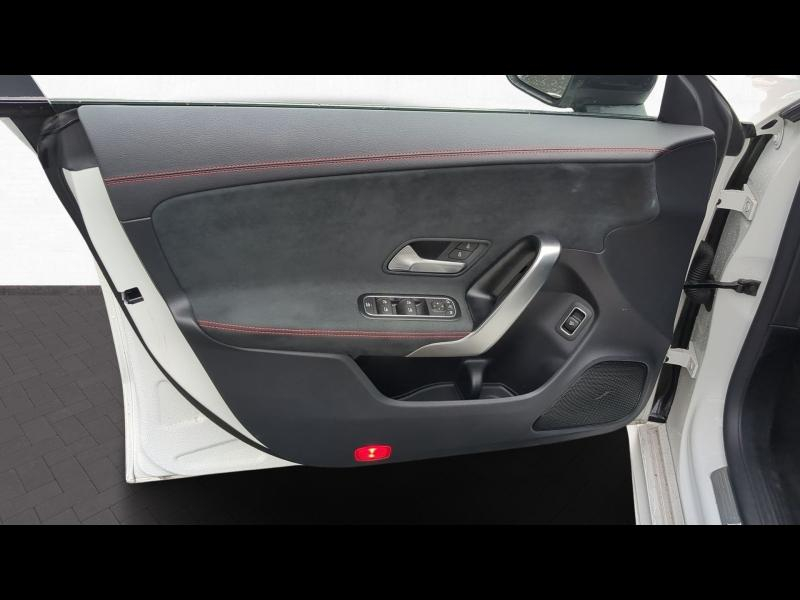 Photo 15 de l’annonce de MERCEDES-BENZ CLA d’occasion à vendre à BELLERIVE-SUR-ALLIER