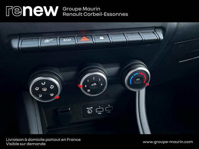 Photo 14 de l’annonce de RENAULT Captur d’occasion à vendre à CORBEIL-ESSONNES