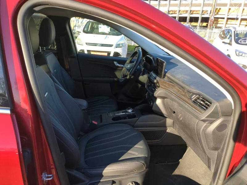 Photo 18 de l’annonce de FORD Kuga d’occasion à vendre à NÎMES