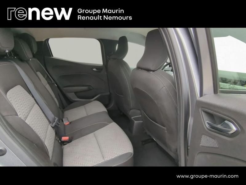 Photo 16 de l’annonce de RENAULT Clio d’occasion à vendre à SAINT PIERRE LES NEMOURS