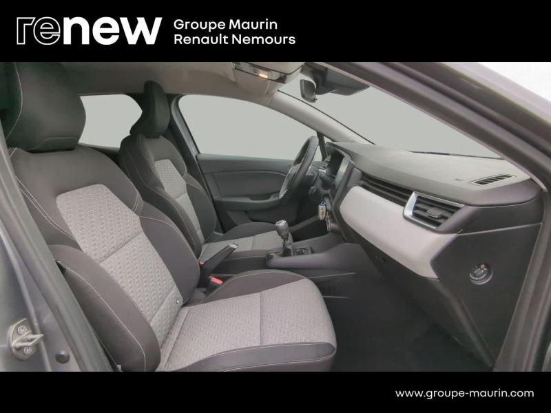 Photo 17 de l’annonce de RENAULT Clio d’occasion à vendre à SAINT PIERRE LES NEMOURS