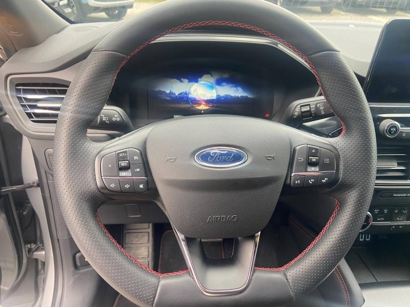 Photo 17 de l’annonce de FORD Kuga d’occasion à vendre à BRIGNOLES