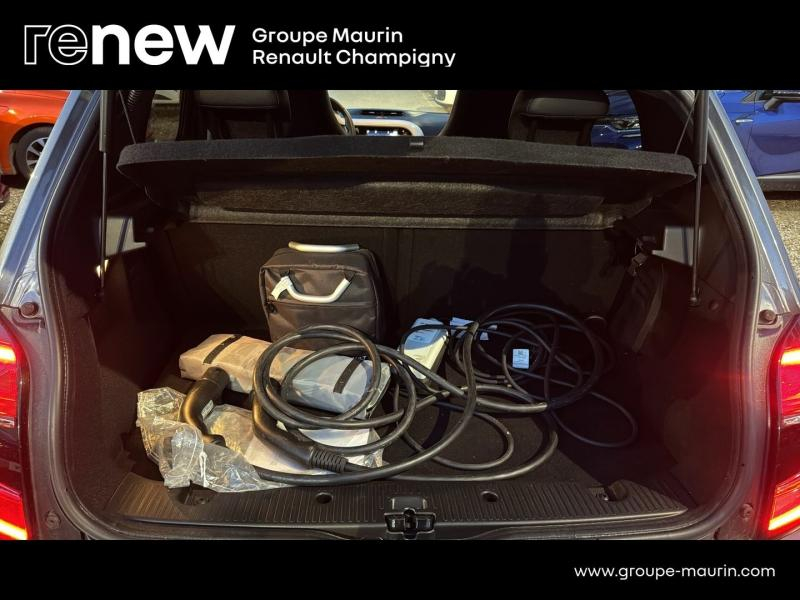 Photo 13 de l’annonce de RENAULT Twingo d’occasion à vendre à CHAMPIGNY-SUR-MARNE