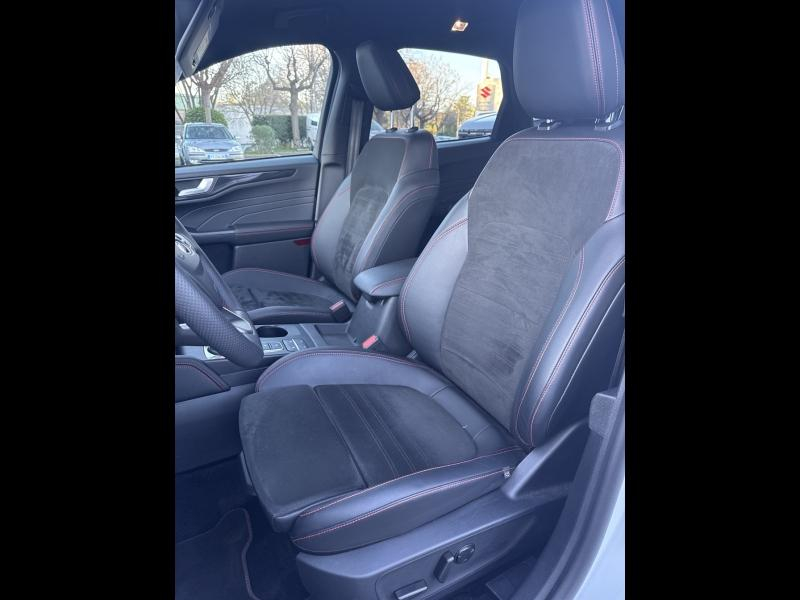 Photo 8 de l’annonce de FORD Kuga d’occasion à vendre à TOULON
