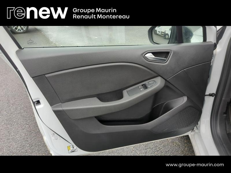 Photo 20 de l’annonce de RENAULT Clio d’occasion à vendre à VARENNES SUR SEINE