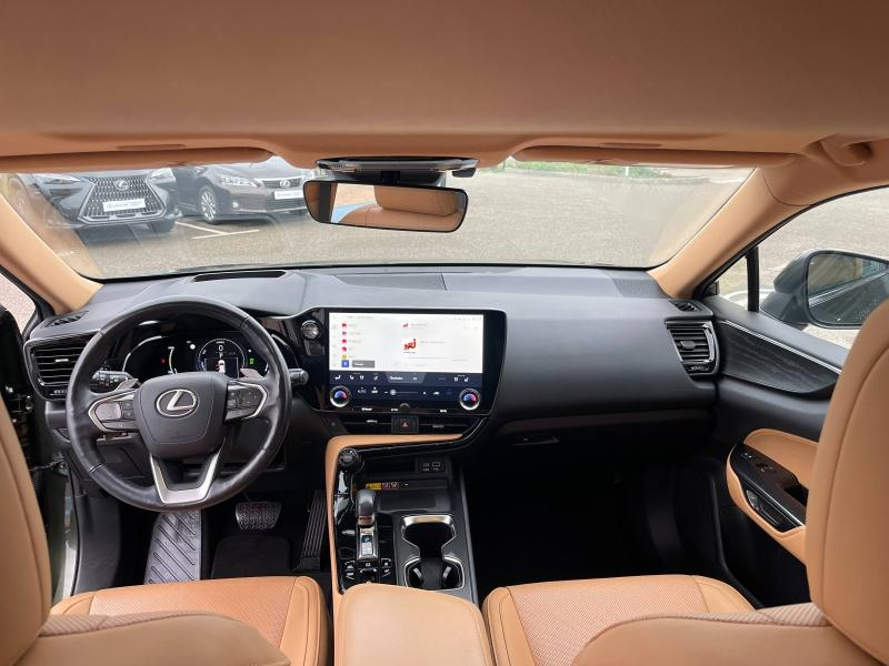 Photo 12 de l’annonce de LEXUS NX d’occasion à vendre à MONTFAVET