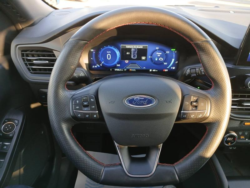 Photo 12 de l’annonce de FORD Kuga d’occasion à vendre à NÎMES