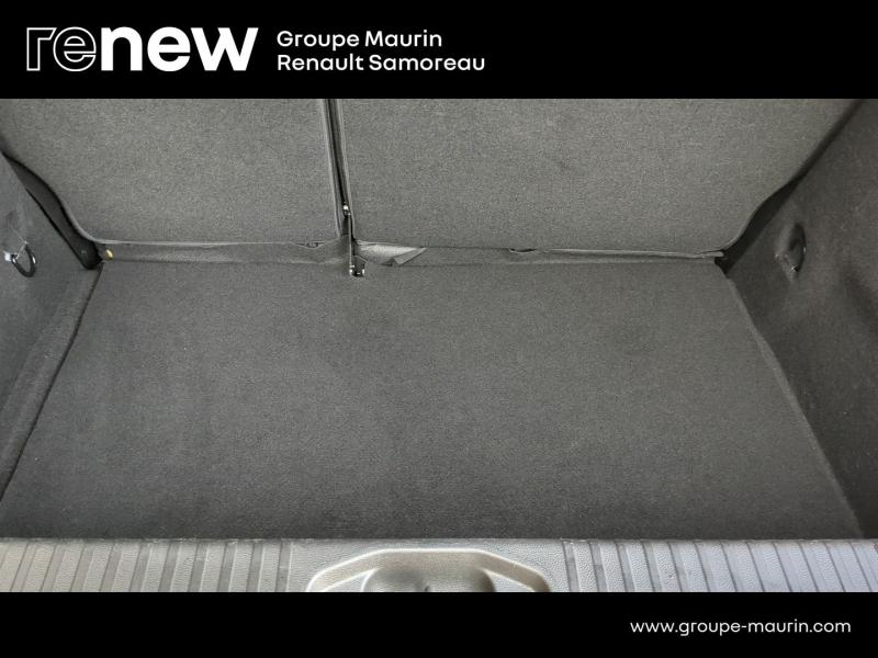 Photo 9 de l’annonce de RENAULT Clio d’occasion à vendre à SAMOREAU