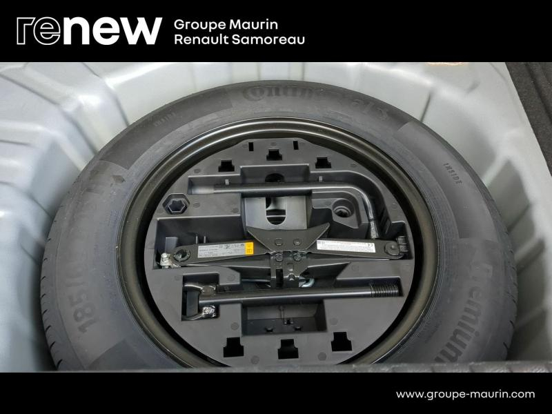 Photo 10 de l’annonce de RENAULT Clio d’occasion à vendre à SAMOREAU