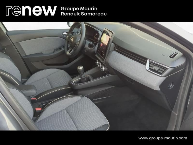 Photo 16 de l’annonce de RENAULT Clio d’occasion à vendre à SAMOREAU