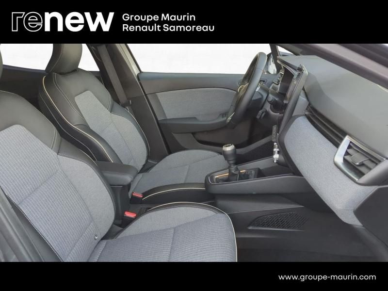 Photo 17 de l’annonce de RENAULT Clio d’occasion à vendre à SAMOREAU