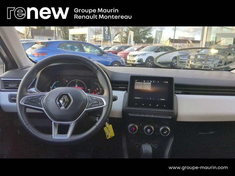 Photo 8 de l’annonce de RENAULT Clio d’occasion à vendre à VARENNES SUR SEINE