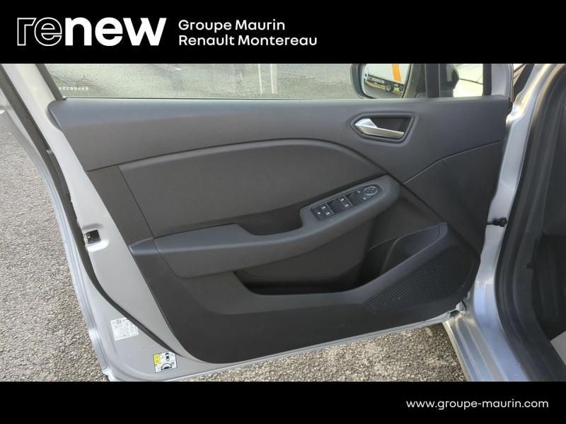 Photo 18 de l’annonce de RENAULT Clio d’occasion à vendre à VARENNES SUR SEINE